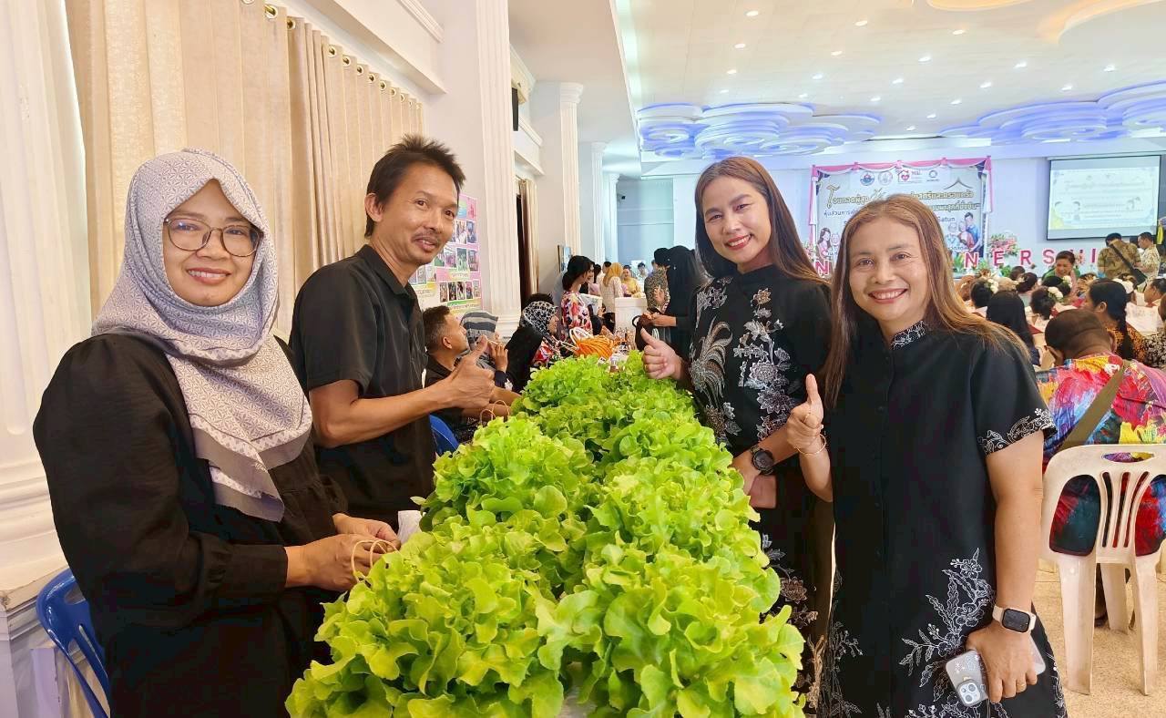 title - ปฏิรูปที่ดินจังหวัดสตูล ร่วมพิธีเปิดโครงการ “โอบกอดผู้สูงวัยฯ” หนุนหุ้นส่วนสังคม สู่เมืองแห่งความผาสุกอย่างยั่งยืน